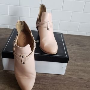 BLUSH PINK BOOTIES